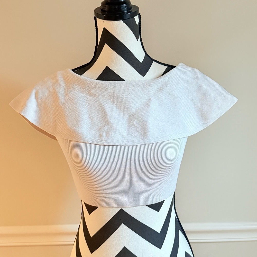 BABATON ARITZIA Marek Off Shoulder Crop Top‎ Light Grey Size XXS